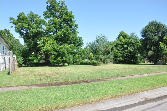 51 Old Hickory St, Chalmette, LA 70043
