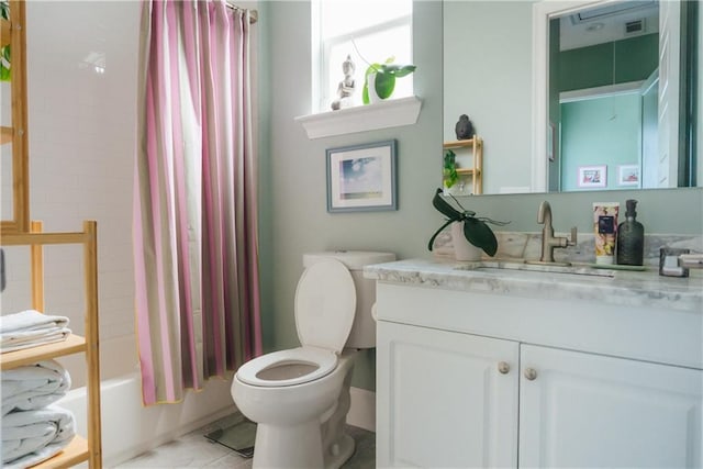 1932 Lapeyrouse St, New Orleans, LA 70116 - full bathroom featuring vanity and shower / bath combo