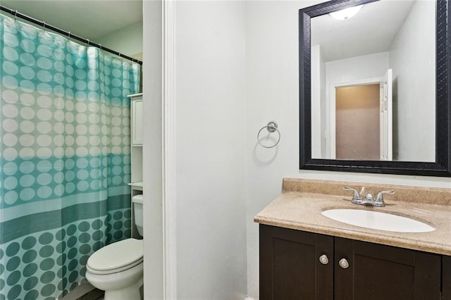 4046 Riviera Dr, Slidell, LA 70458 - bathroom featuring vanity and a shower with curtain