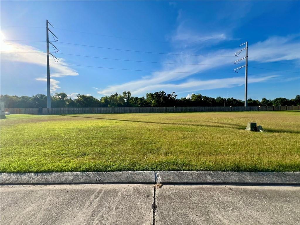 140 Mallard Dr, Westwego, LA 70094 - photo 2