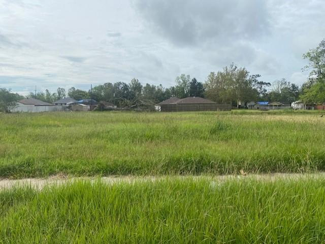 2605 Reunion Dr, Violet, LA 70092 - photo 1