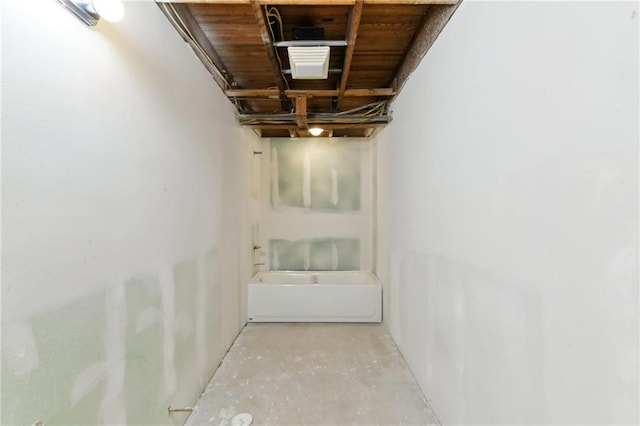 1815 S White St, New Orleans, LA 70125 - view of corridor