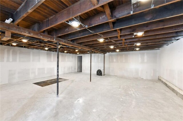 1815 S White St, New Orleans, LA 70125 - view of unfinished below grade area