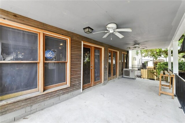 1815 S White St, New Orleans, LA 70125 - view of patio with a ceiling fan
