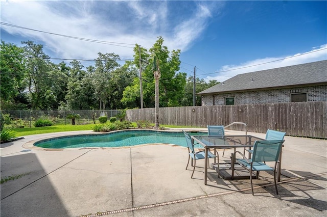 119 Gondrella Dr, Belle Chasse, LA 70037 - view of swimming pool featuring a patio area and a fenced backyard
