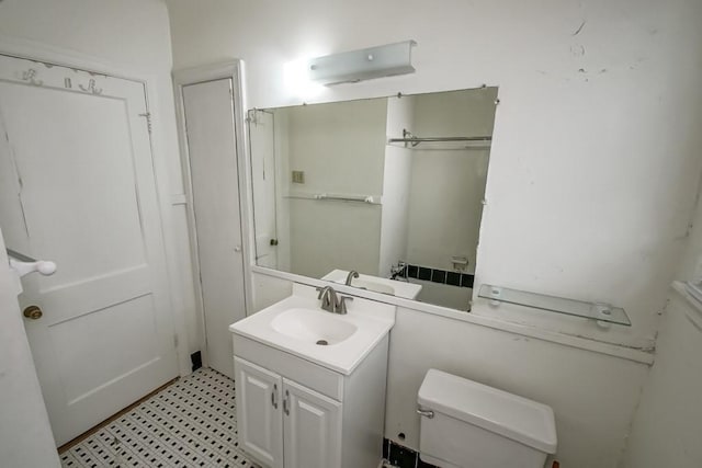 157 Gruner Rd, Metairie, LA 70001 - bathroom featuring vanity and tile patterned floors