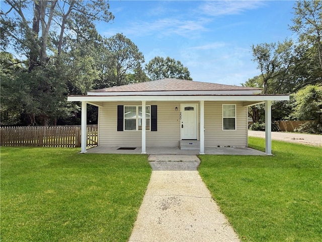 200 N Steele Ave, Picayune, MS 39466 - bungalow featuring covered porch and roof with shingles