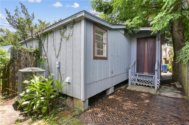 81214 Eliza St, New Orleans, LA 70114 - view of outdoor structure featuring entry steps