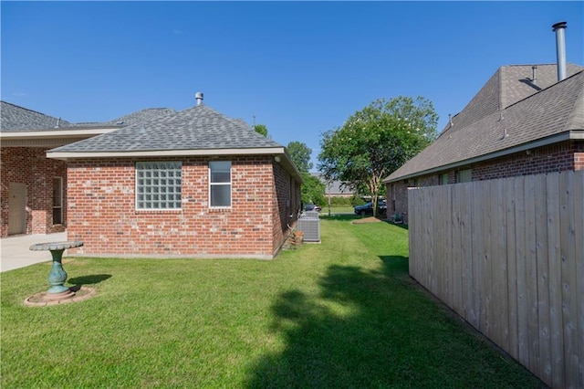 319 Red Maple Dr, Mandeville, LA 70448 - view of yard