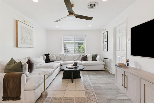 2900 Somerset Dr, New Orleans, LA 70131 - living room with recessed lighting and ceiling fan