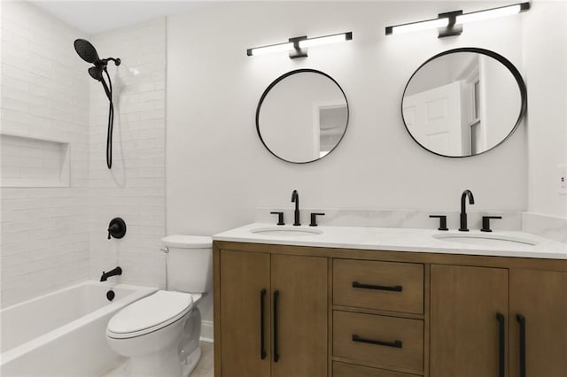 40 Holly Dr, Gretna, LA 70053 - full bathroom with double vanity and washtub / shower combination