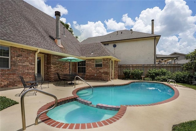 4740 Avron Blvd, Metairie, LA 70006 - view of pool featuring a patio and a pool with connected hot tub