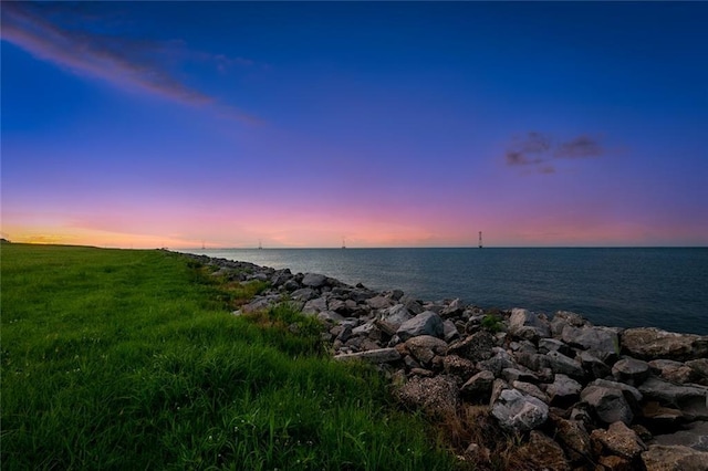 24 Royal Palm Dr, Kenner, LA 70065 - water view