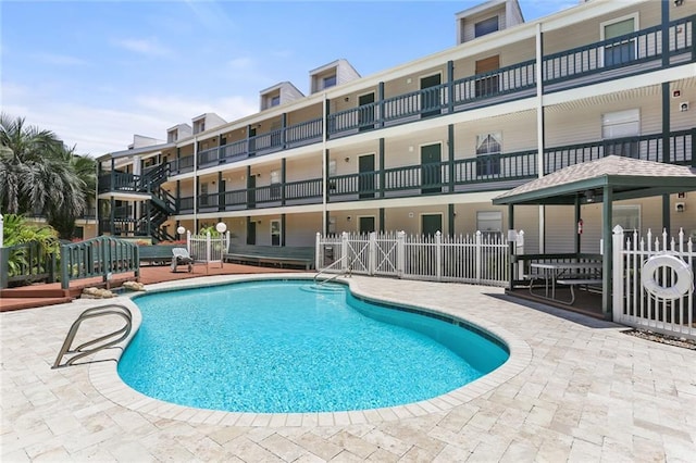 2330 Edenborn Ave Unit 116, Metairie, LA 70001 - community pool with a patio
