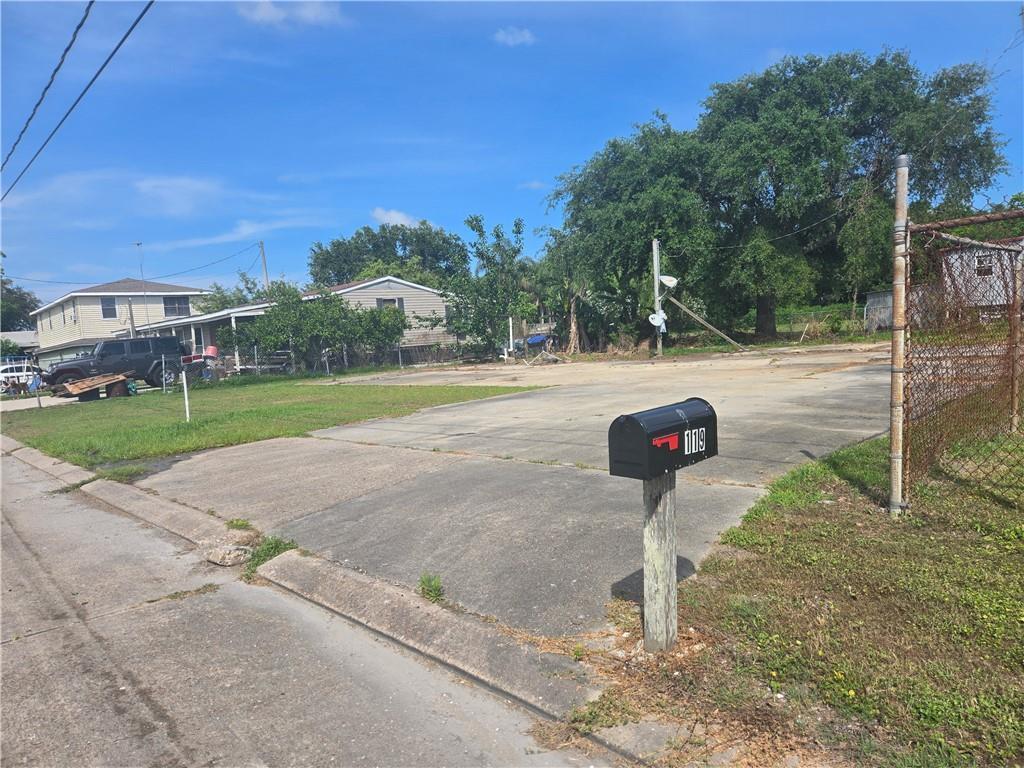 119 E Collins Dr, Buras, LA 70041 - photo 1