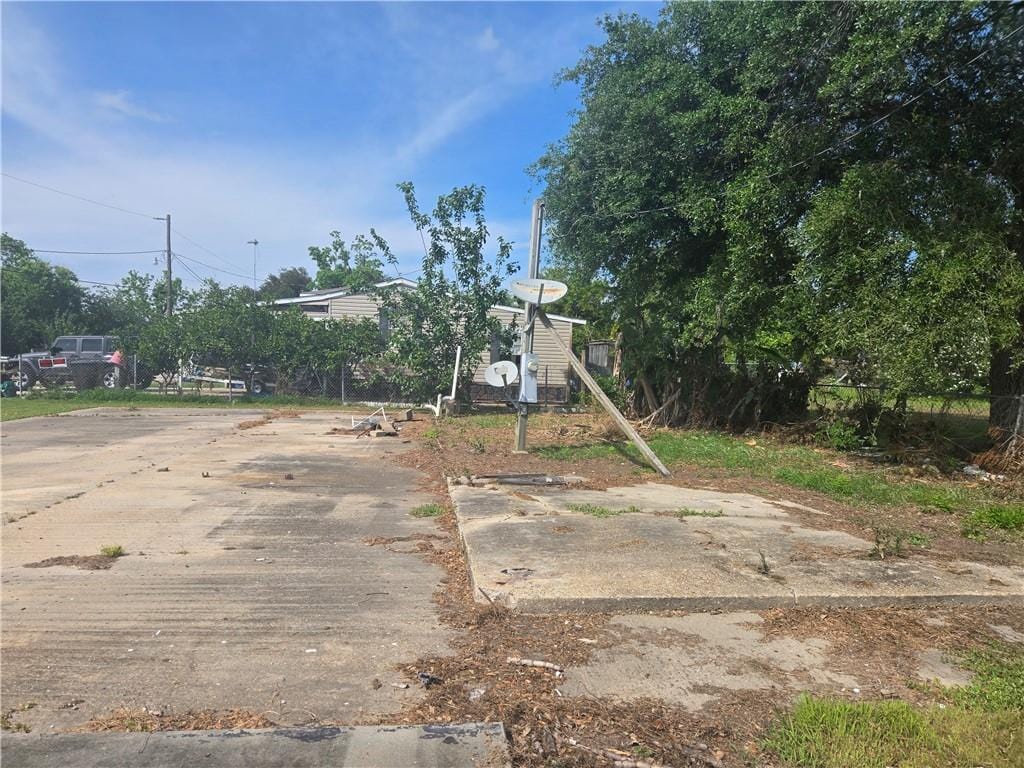 119 E Collins Dr, Buras, LA 70041 - photo 2
