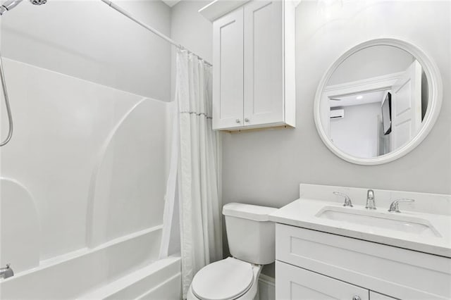 4532-34 Chestnut St, New Orleans, LA 70115 - bathroom with vanity and shower / bath combination with curtain