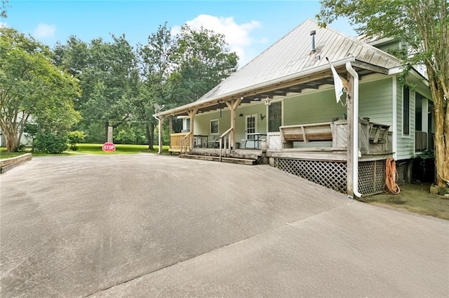 19632 Carol Morgan Rd, Franklinton, LA 70438 - view of front of house with a porch and driveway