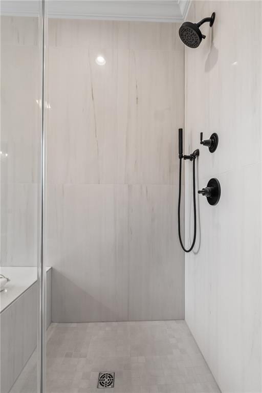 1169 Fox Sparrow Loop, Madisonville, LA 70447 - bathroom featuring tiled shower