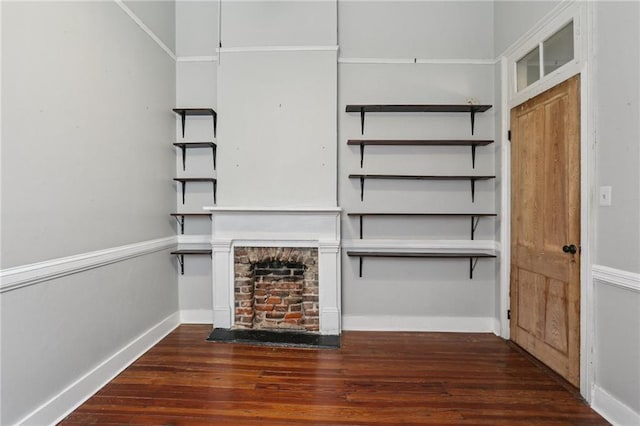 820-22 N Salcedo St, New Orleans, LA 70119 - unfurnished living room featuring baseboards and wood finished floors