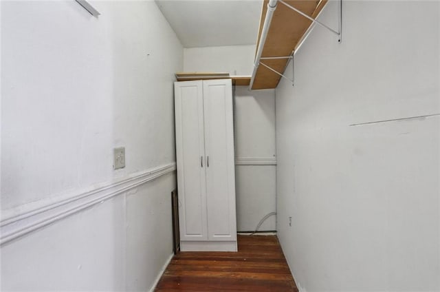 820-22 N Salcedo St, New Orleans, LA 70119 - spacious closet featuring wood finished floors