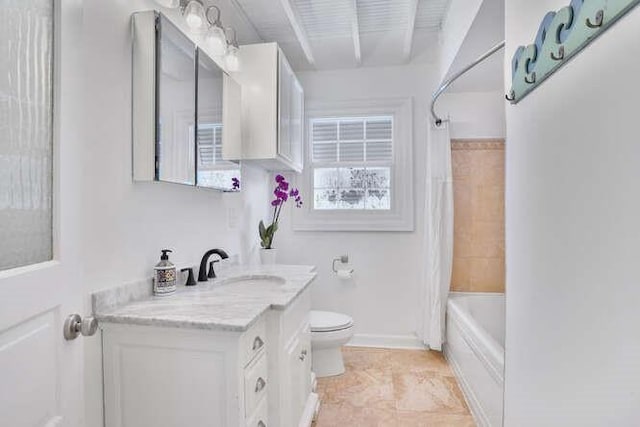 419 W William David Pkwy, Metairie, LA 70005 - full bathroom featuring vanity and shower / bathtub combination with curtain