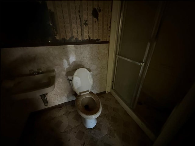 652 Central Ave, Reserve, LA 70084 - full bathroom with a stall shower and toilet
