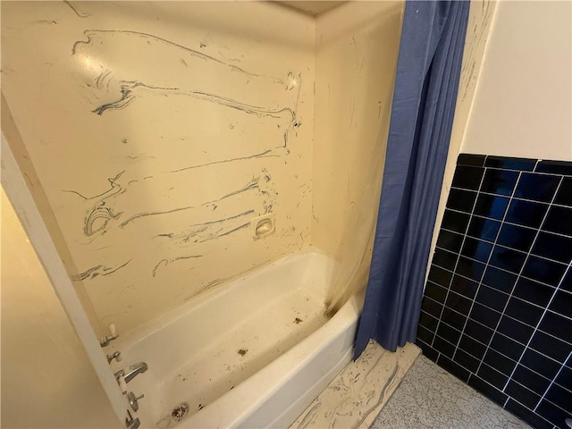 652 Central Ave, Reserve, LA 70084 - bathroom with shower / tub combo