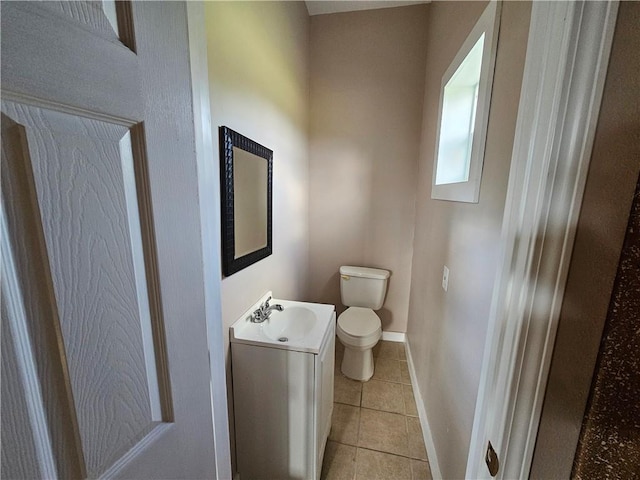 181 Latigue Rd, Avondale, LA 70094 - bathroom with tile patterned floors and vanity