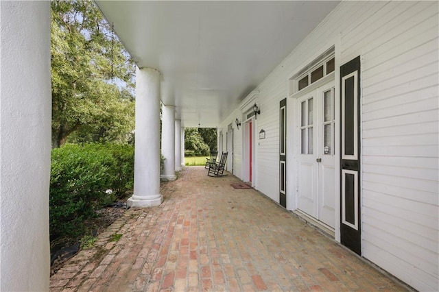 60222 N Bell Rd, Amite, LA 70422 - view of covered porch