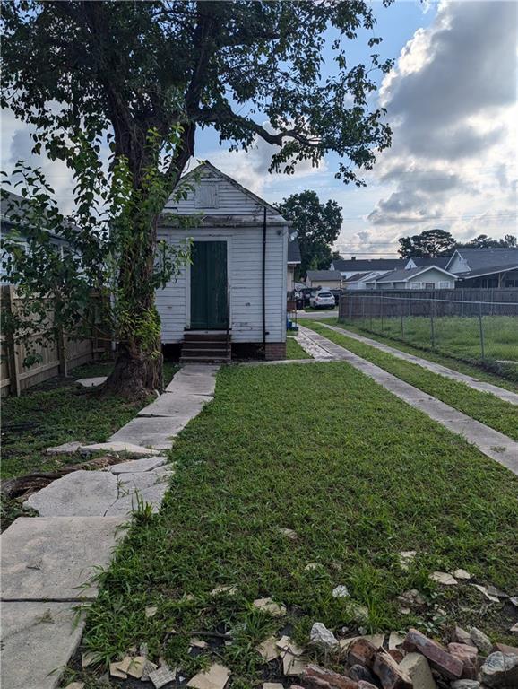 2722 Oreilly St, New Orleans, LA 70119 - photo 14