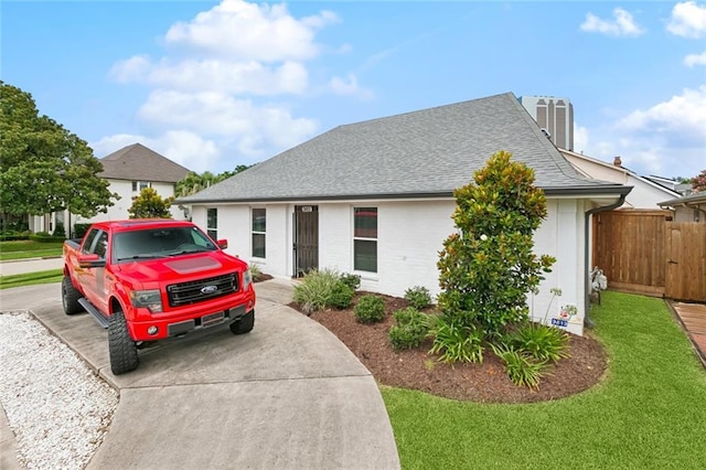 3813 N Arnoult Rd, Metairie, LA 70002 - view of front of property featuring a shingled roof