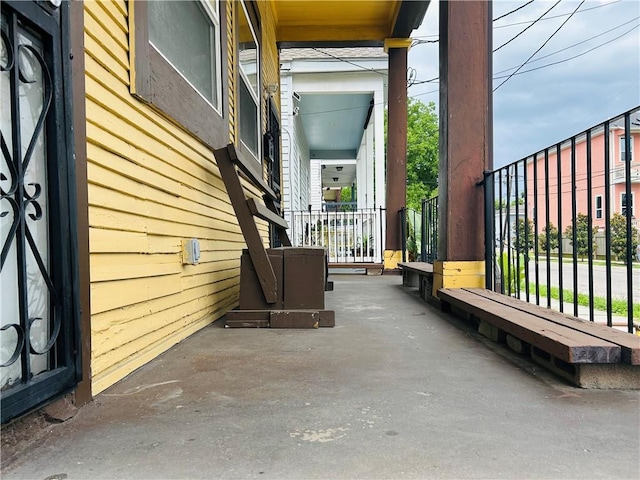372123 Willow St, New Orleans, LA 70115 - photo 3