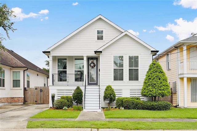 5740 Warrington Dr, New Orleans, LA 70122 - photo 1