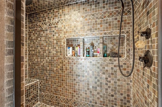266 Wpa Rd, Ms, MS 39459 - full bathroom featuring tiled shower