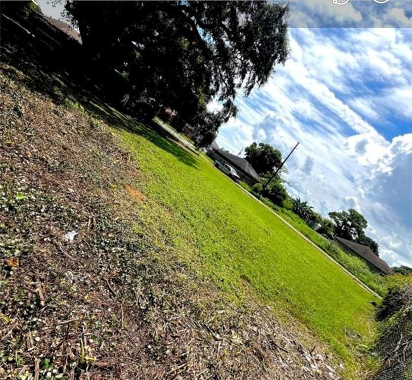 14111 Knightway Dr, New Orleans, LA 70128 - photo 2