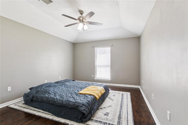 834 Mongrue St, Luling, LA 70070 - bedroom with wood finished floors, a ceiling fan, and a textured ceiling