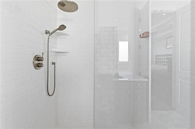 218 Belle Ormond Cir, Destrehan, LA 70047 - bathroom with a tile shower