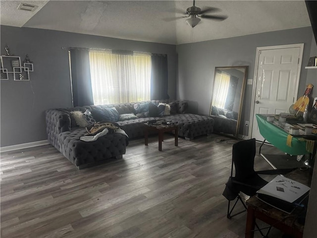 13641 N Cavelier Dr, New Orleans, LA 70129 - photo 3