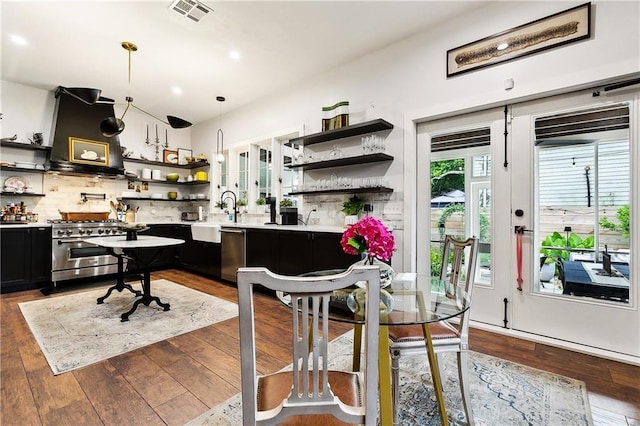 1808 N Rampart St, New Orleans, LA 70116 - dining room with hardwood / wood-style floors and recessed lighting