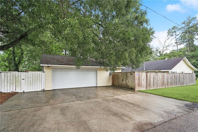 201 Walnut St, Covington, LA 70433 - garage with driveway