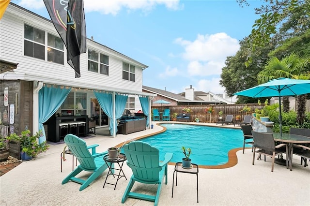 542 Huseman Ln, Covington, LA 70435 - view of pool with a patio, a fenced backyard, and outdoor dining space