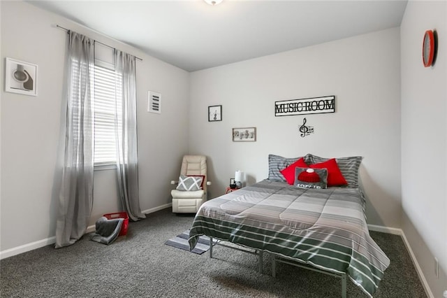 5681 Oakworth St, Slidell, LA 70461 - carpeted bedroom with baseboards