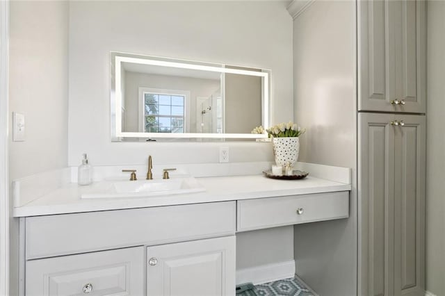 143 Vans Ln, Destrehan, LA 70047 - bathroom with vanity and a shower