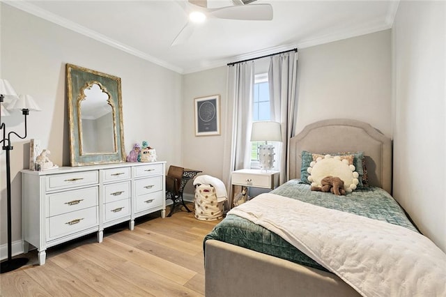 143 Vans Ln, Destrehan, LA 70047 - bedroom with light wood-style flooring, ornamental molding, and ceiling fan