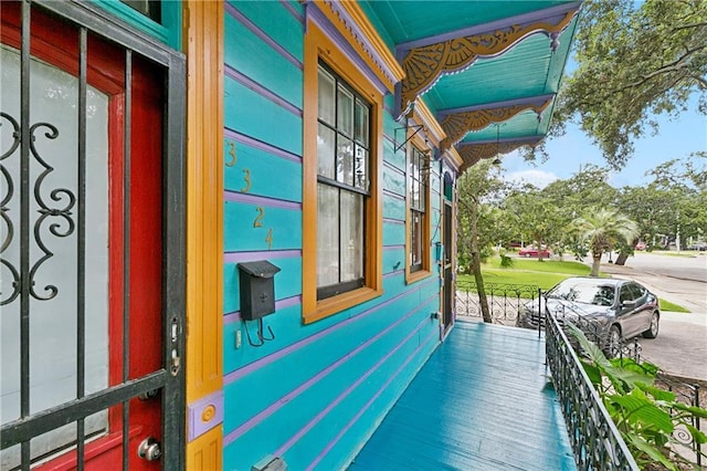 332426 Banks St, New Orleans, LA 70119 - view of side of property