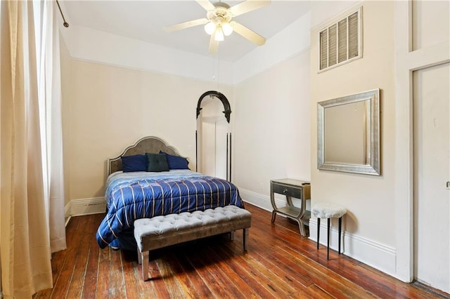 332426 Banks St, New Orleans, LA 70119 - bedroom featuring hardwood / wood-style floors and ceiling fan