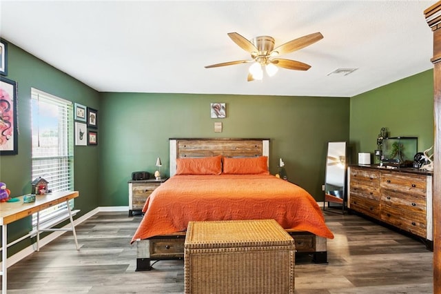 5924 Bellingham Pl, Metairie, LA 70003 - bedroom with wood finished floors and a ceiling fan