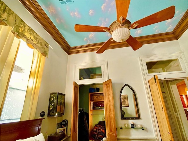91315 Arabella St, New Orleans, LA 70115 - hall with ornamental molding