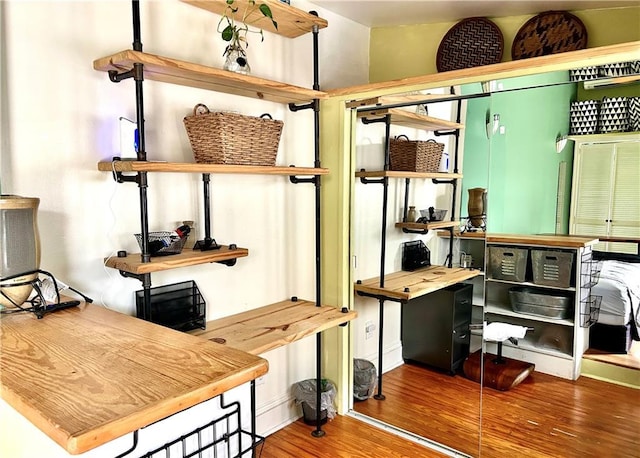 91315 Arabella St, New Orleans, LA 70115 - view of pantry